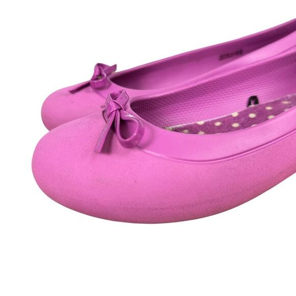 Crocs Mammoth Bow Flat Pink Slip On Shoes Waterproof Rubber Round Toe Womens 9 - Picture 8 of 16